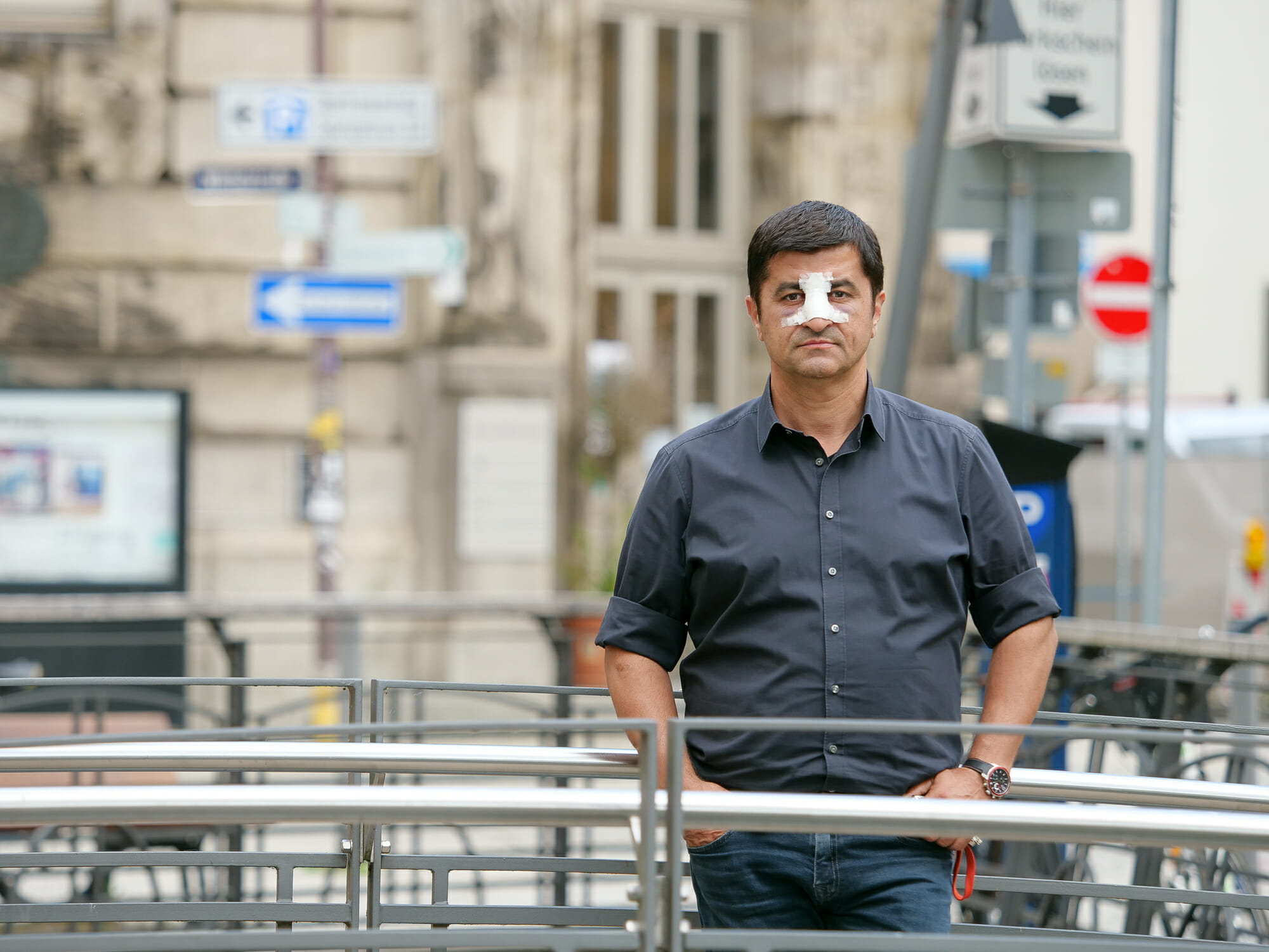 Bayreuther Lokalpolitiker Halil Taşdelen spricht über rassistischen Angriff