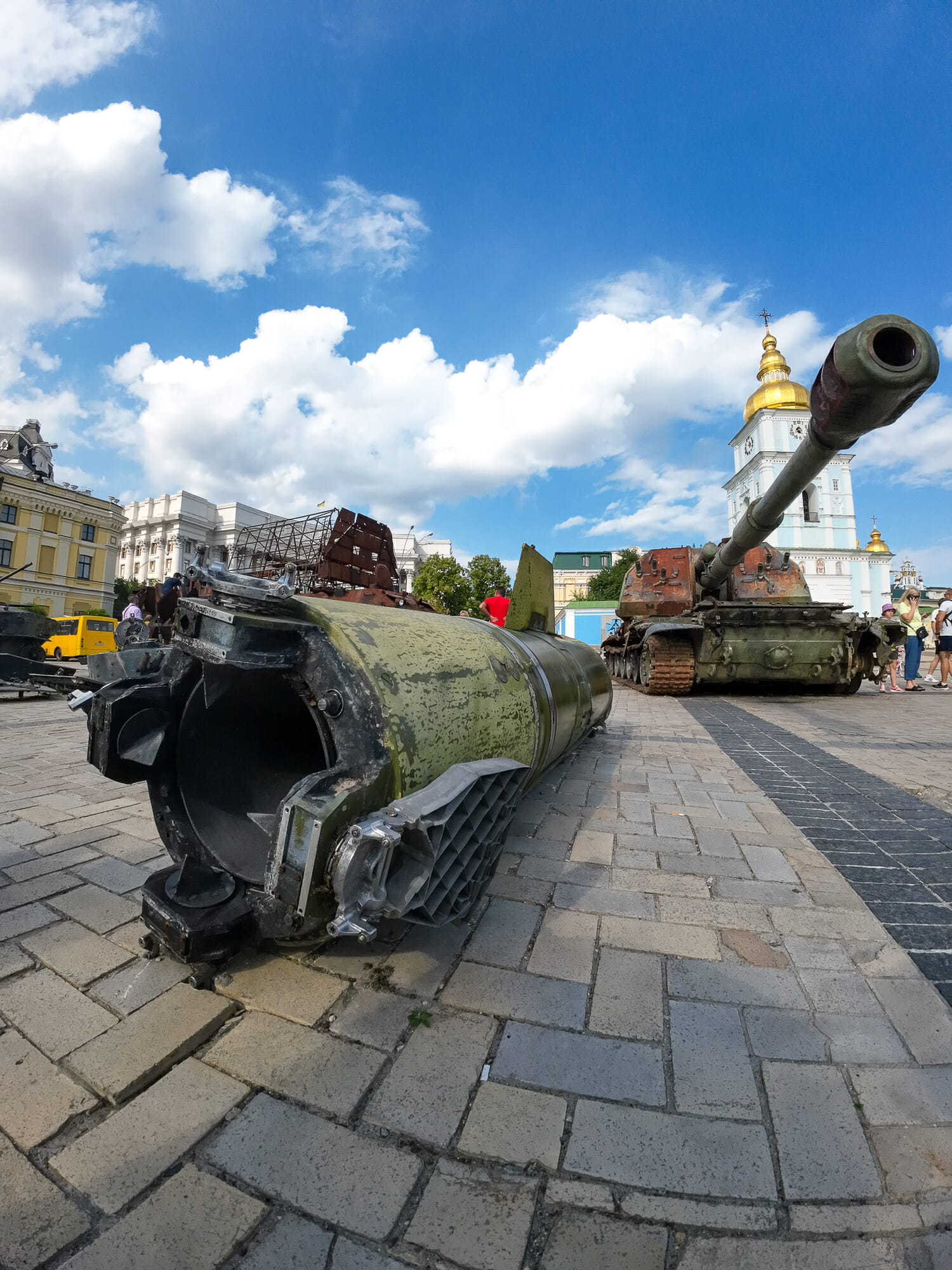 Tank exhibition in Kyiv: Reality as a museum